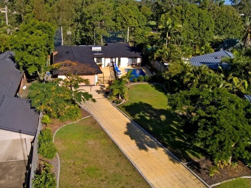 17 Ashford Road, Helensvale QLD 4212