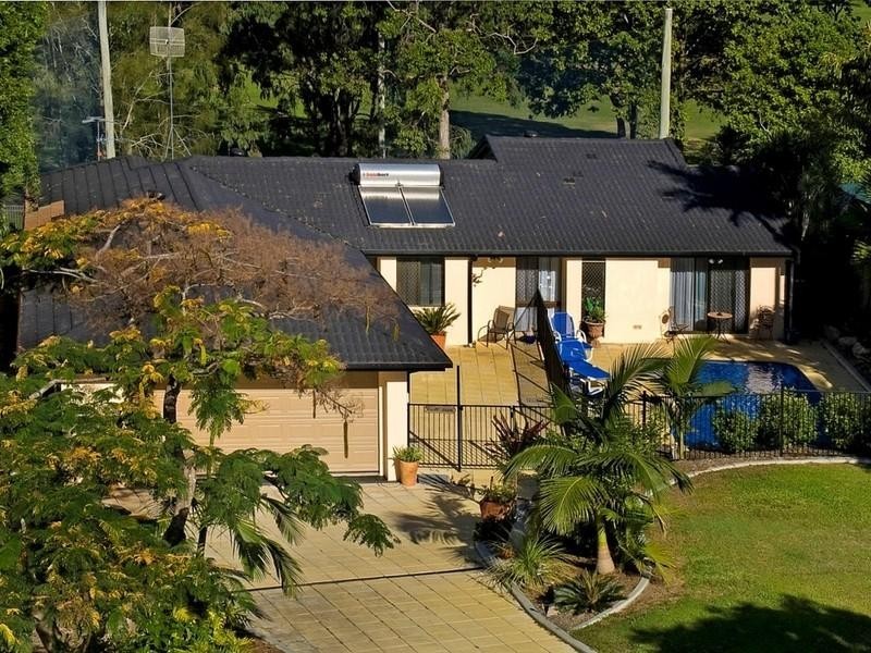 17 Ashford Road, Helensvale QLD 4212