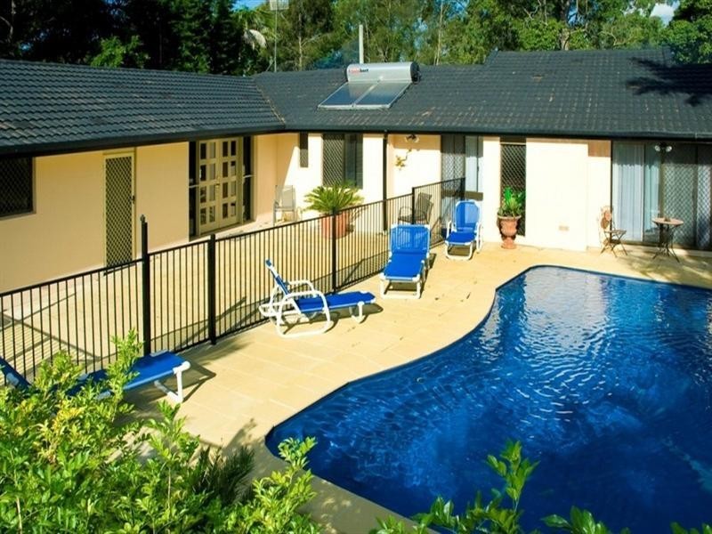 17 Ashford Road, Helensvale QLD 4212