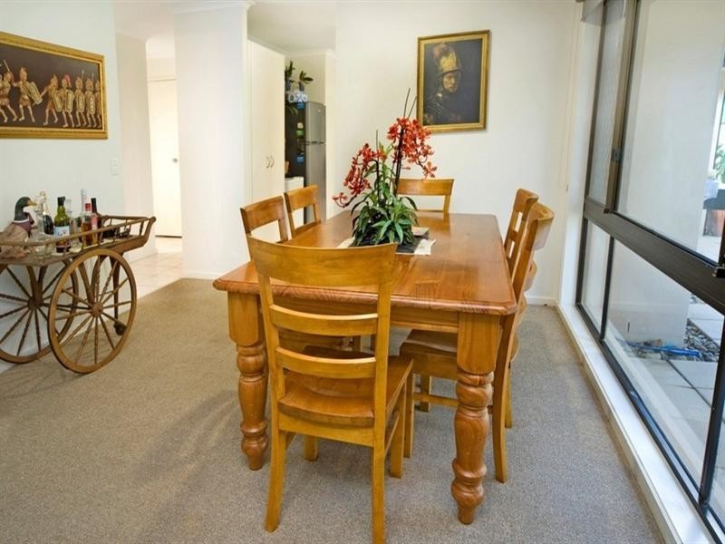 17 Ashford Road, Helensvale QLD 4212