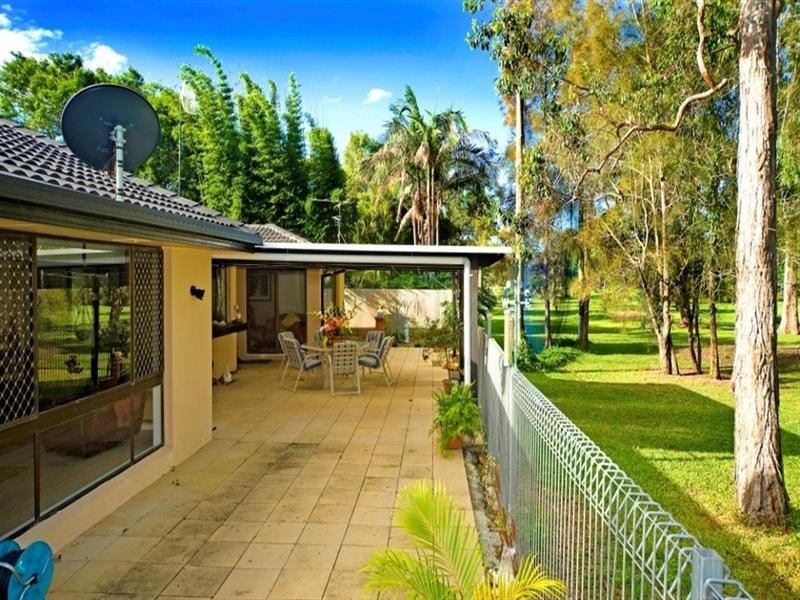 17 Ashford Road, Helensvale QLD 4212