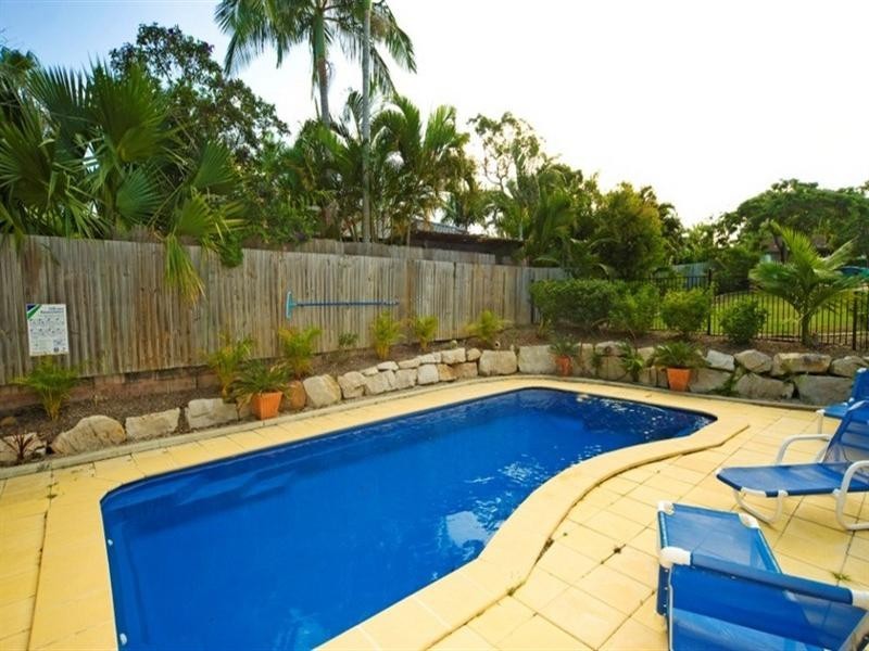 17 Ashford Road, Helensvale QLD 4212