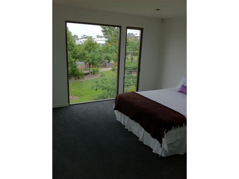 2 Twynam Mews, Pacific Pines QLD 4211