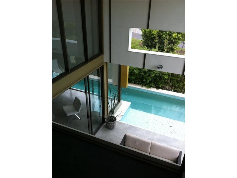 2 Twynam Mews, Pacific Pines QLD 4211