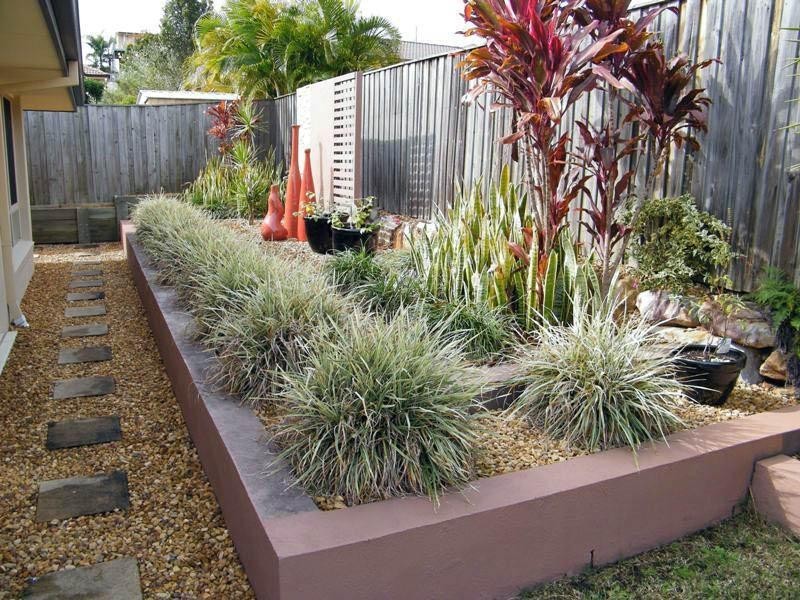 9 Feathertop Crescent, Pacific Pines QLD 4211