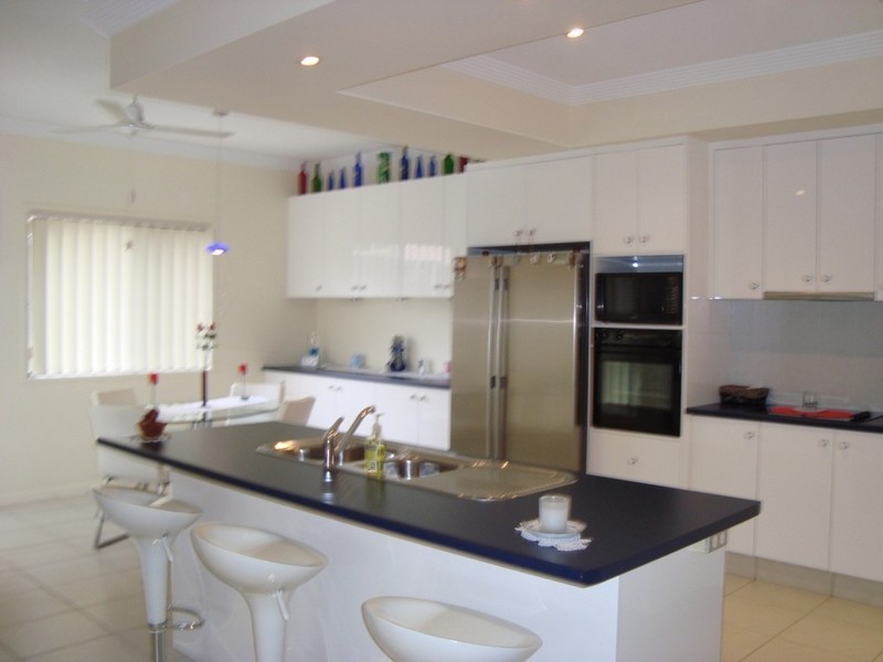 Pacific Pines QLD 4211