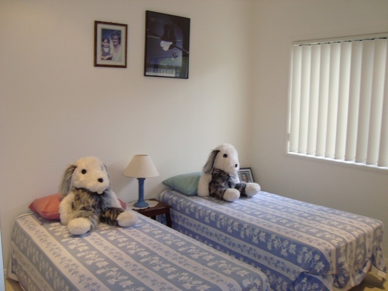 Pacific Pines QLD 4211