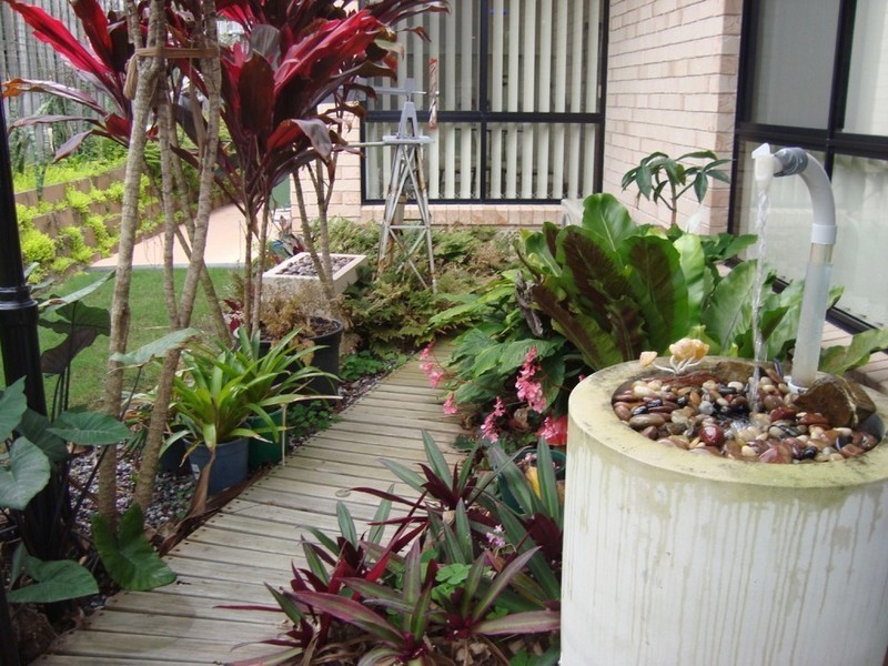 Pacific Pines QLD 4211