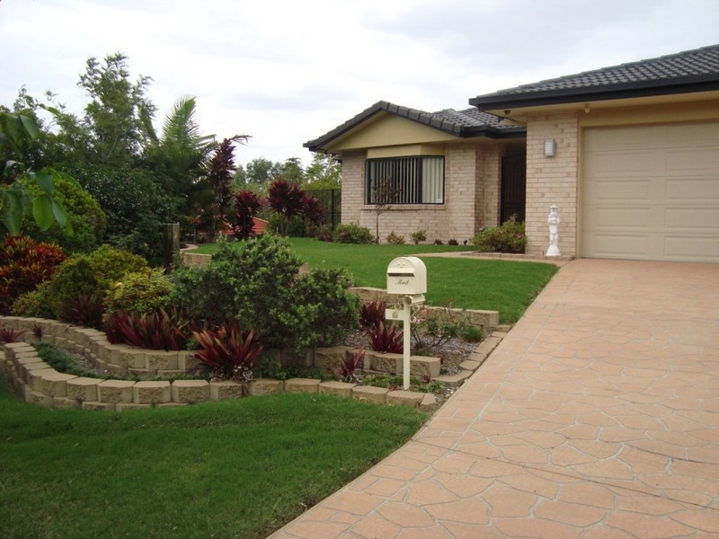 Pacific Pines QLD 4211