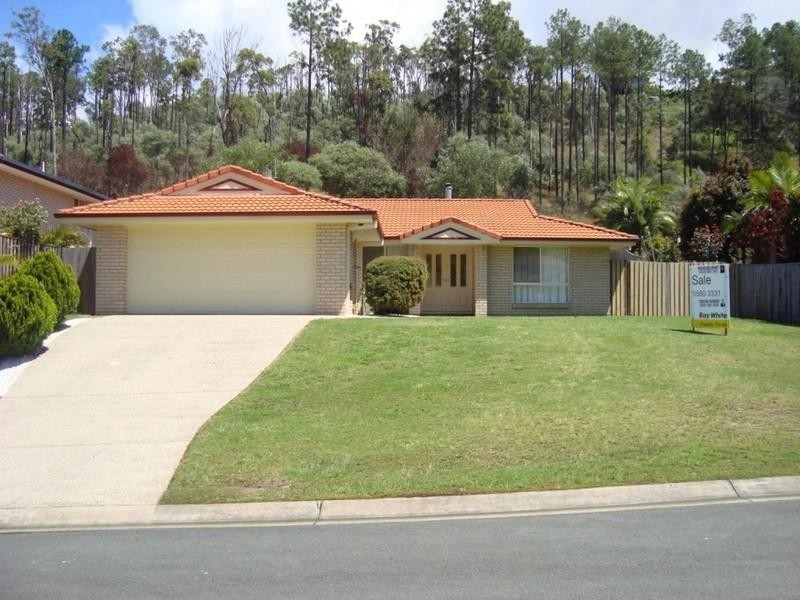 10 Moorea Court, Pacific Pines QLD 4211