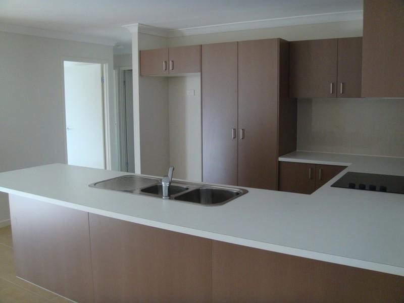 7 Portimao Court, Oxenford QLD 4210