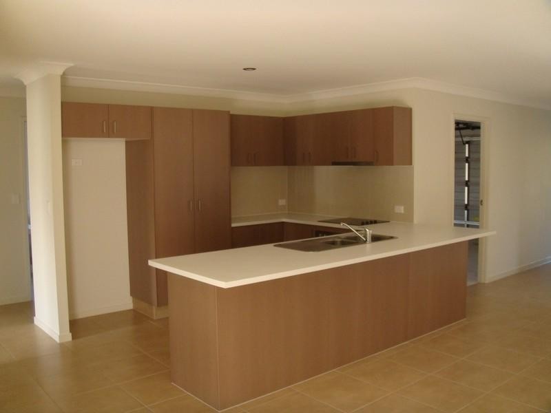 7 Portimao Court, Oxenford QLD 4210