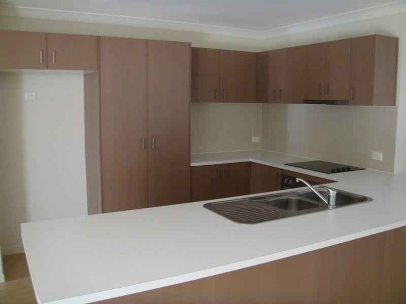 7 Portimao Court, Oxenford QLD 4210