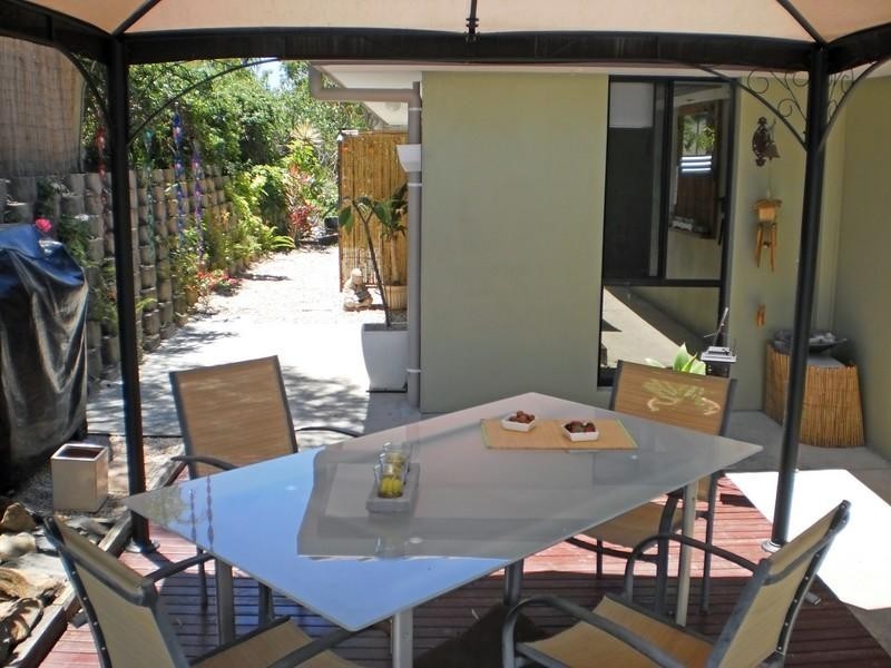 2/33 Broadway Drive, Oxenford QLD 4210