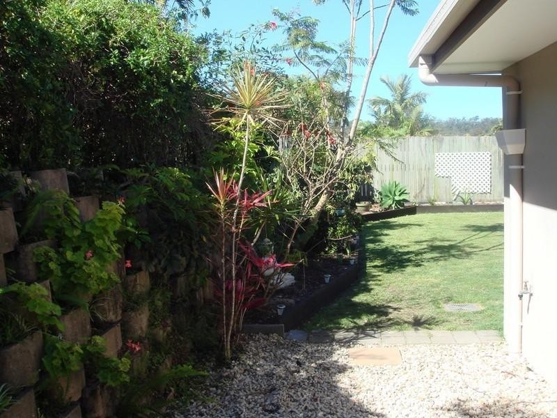 2/33 Broadway Drive, Oxenford QLD 4210