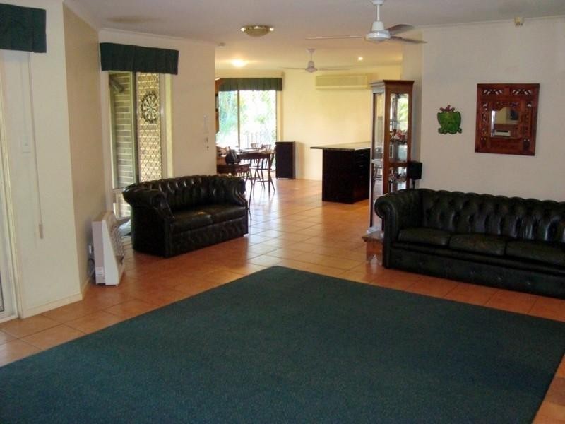 Pacific Pines QLD 4211