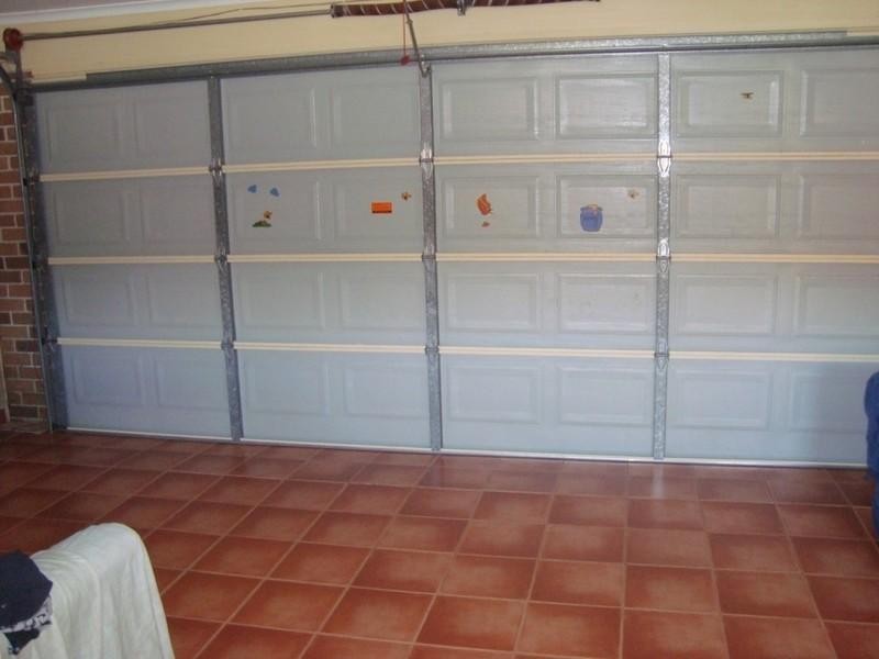 Pacific Pines QLD 4211