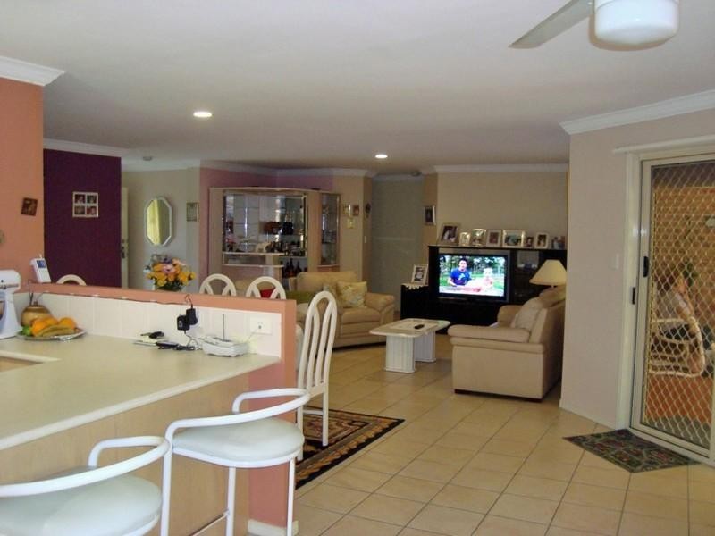 34 Easter Crescent, Pacific Pines QLD 4211