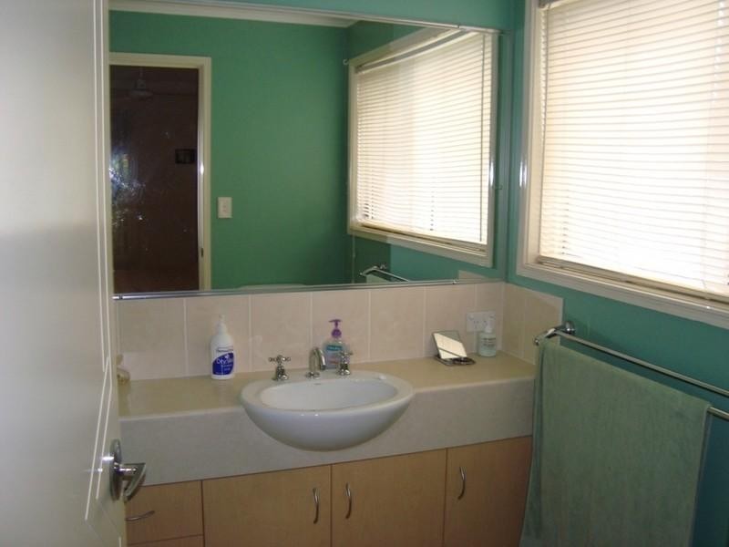 34 Easter Crescent, Pacific Pines QLD 4211