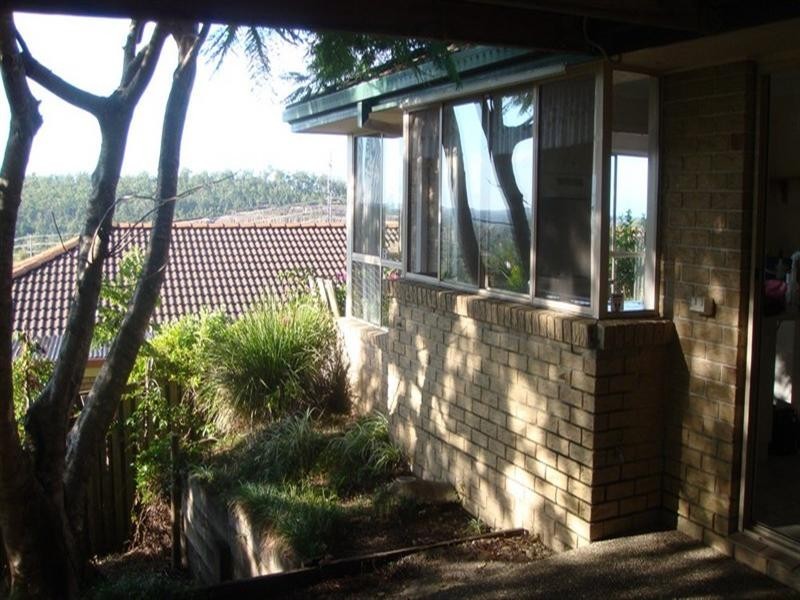 5 Windward Rise, Pacific Pines QLD 4211