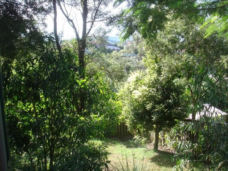 5 Windward Rise, Pacific Pines QLD 4211