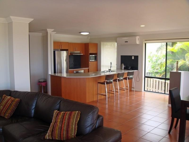 28 Carter Street, Pacific Pines QLD 4211