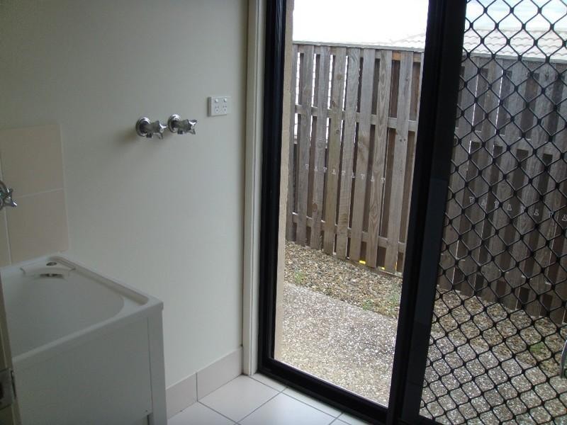 253 Universal Street, Oxenford QLD 4210