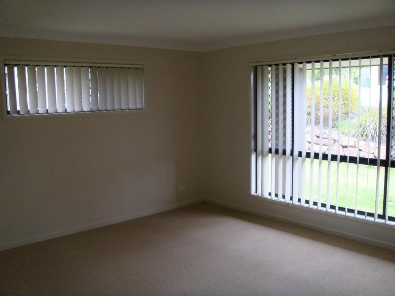 253 Universal Street, Oxenford QLD 4210