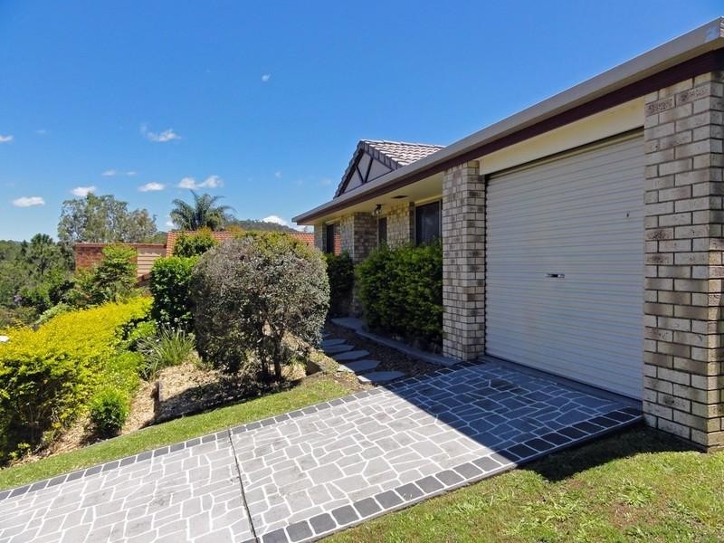 18 Mona Court, Oxenford QLD 4210