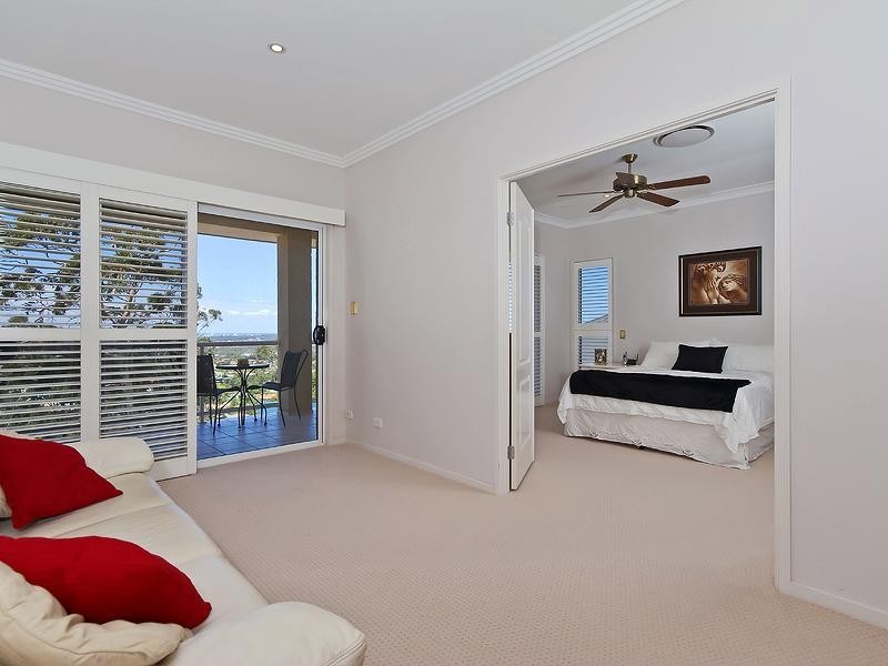 57 Midway Terrace, Pacific Pines QLD 4211