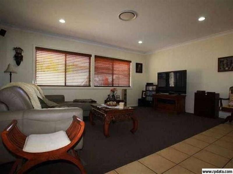 554 Oyster Cove Promenade, Helensvale QLD 4212