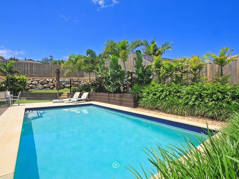 7 Minyon Court, Pacific Pines QLD 4211