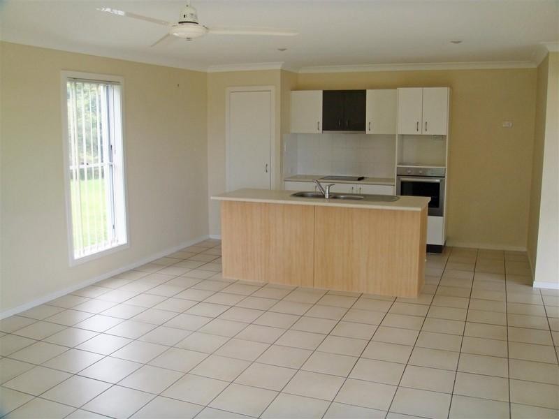 12 Norfolk Drive, Pacific Pines QLD 4211