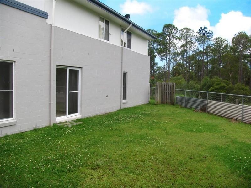 12 Norfolk Drive, Pacific Pines QLD 4211