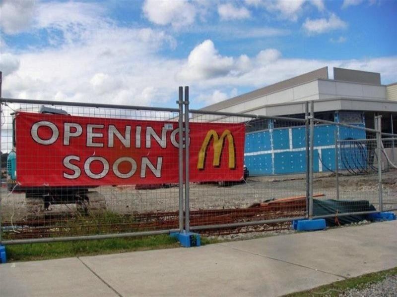 12 Norfolk Drive, Pacific Pines QLD 4211