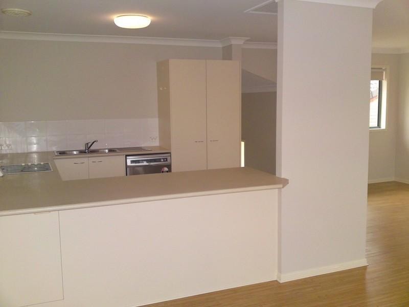 2038/6 Crestridge Crescent, Oxenford QLD 4210