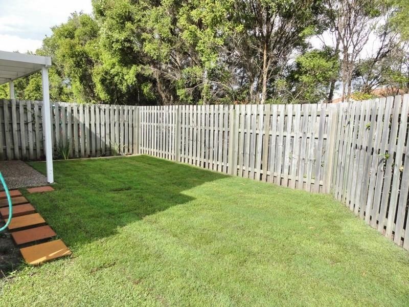 11/2 Studio Drive, Pacific Pines QLD 4211