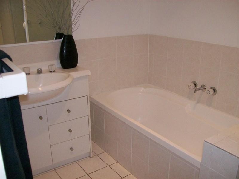 11/2 Studio Drive, Pacific Pines QLD 4211