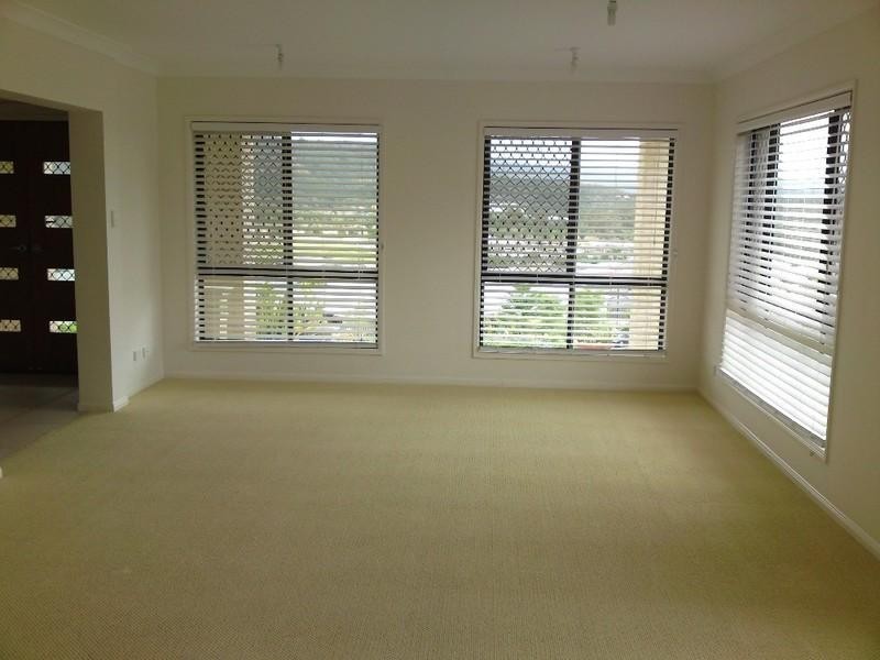 34 Wellers Street, Pacific Pines QLD 4211