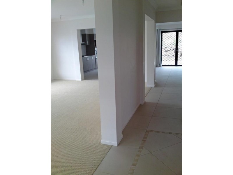 34 Wellers Street, Pacific Pines QLD 4211