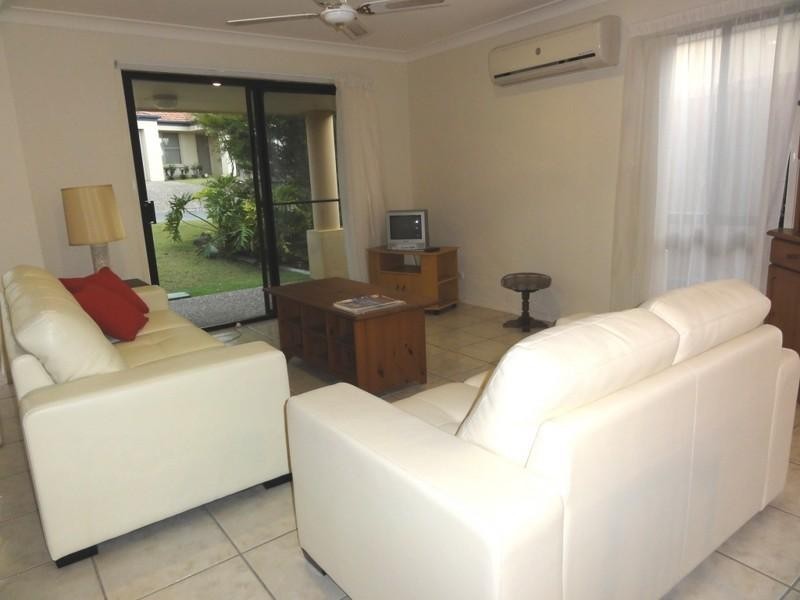Pacific Pines QLD 4211