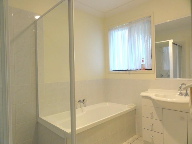 Pacific Pines QLD 4211