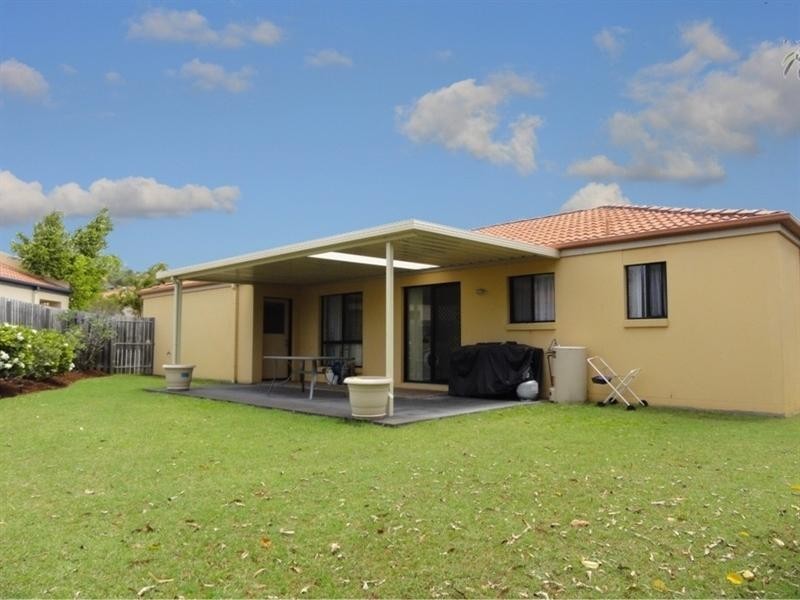 Pacific Pines QLD 4211