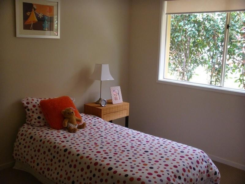 4 Twynam Mews, Pacific Pines QLD 4211