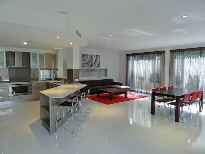 1 Twynam Mews, Pacific Pines QLD 4211