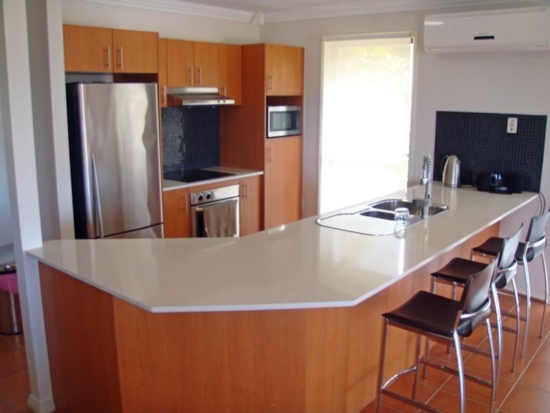 14 Woodward Lane, Pacific Pines QLD 4211