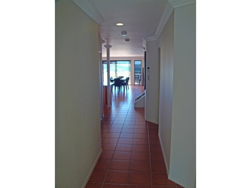 14 Woodward Lane, Pacific Pines QLD 4211