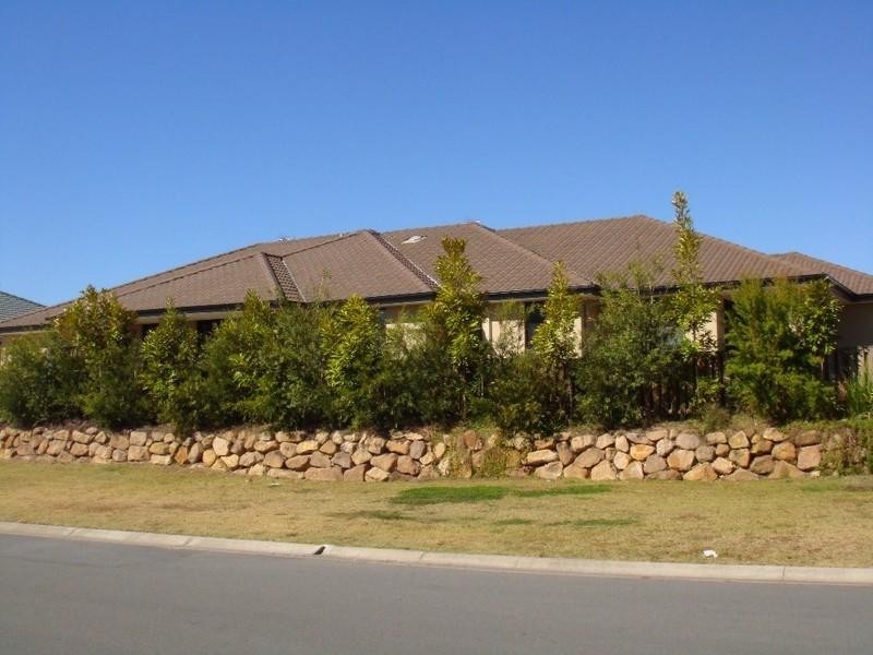 2/67 Rix Drive, Upper Coomera QLD 4209