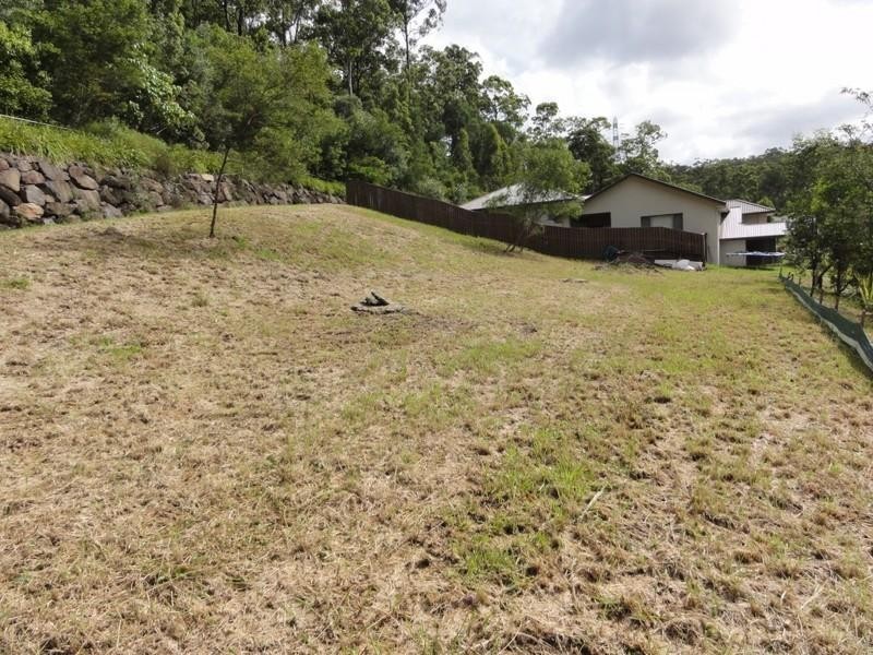 11 Lowe Court, Maudsland QLD 4210