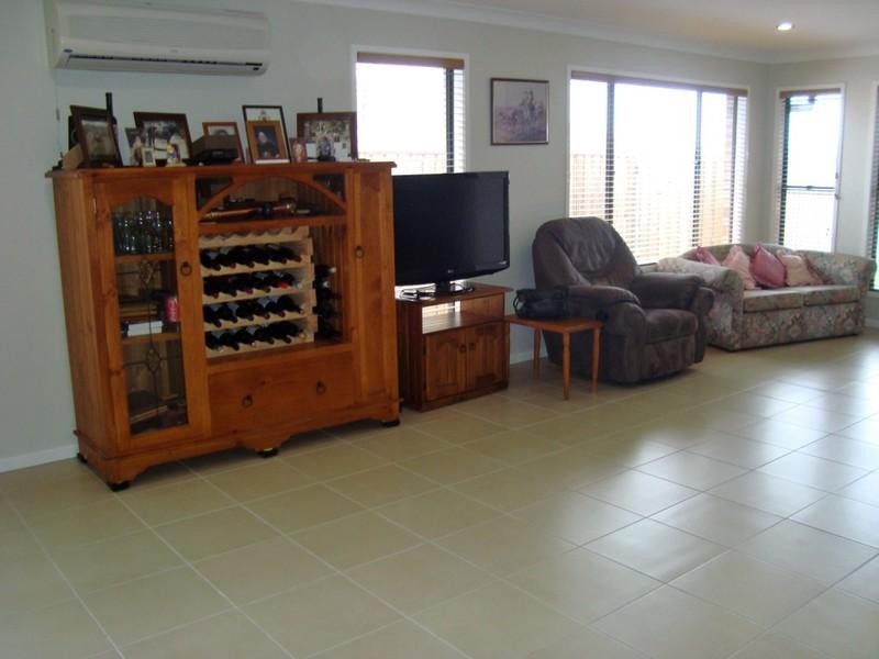 Pacific Pines QLD 4211